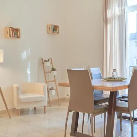 Bed & Breakfast D'amare - Stanza Rosa 3*