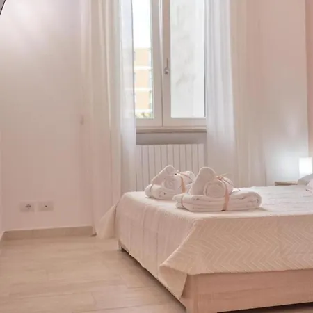 D'amare - Stanza Rosa Bed and breakfast